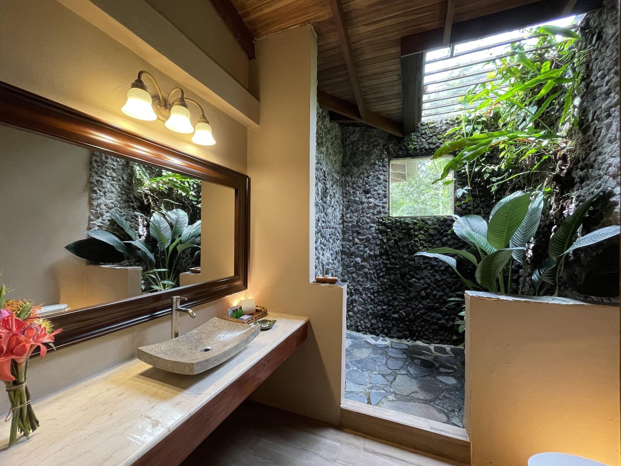 Lost Iguana Resort And Spa La Fortuna المظهر الخارجي الصورة